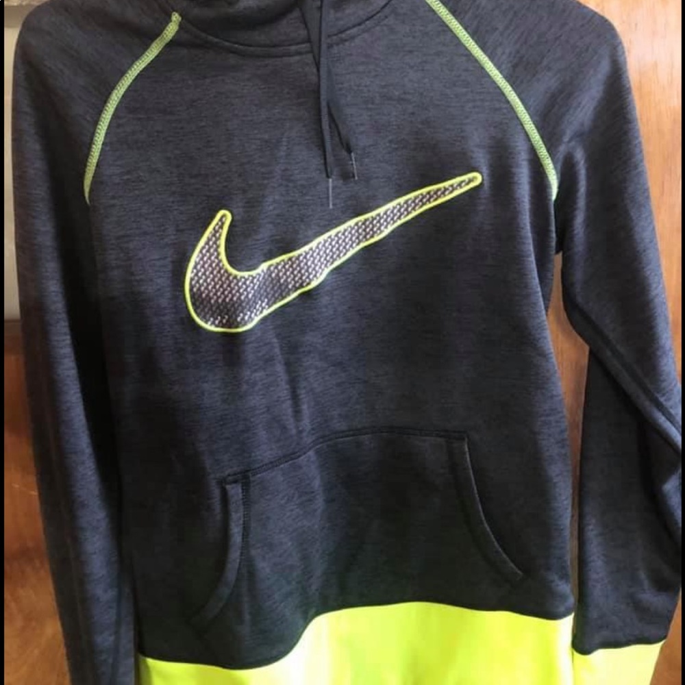 Nike pullover
